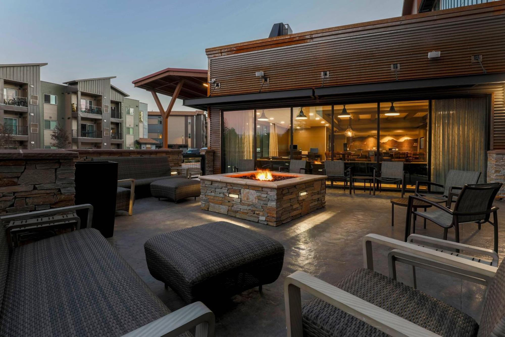 Springhill Suites By Marriott Truckee Lake Tahoe Exteriör bild